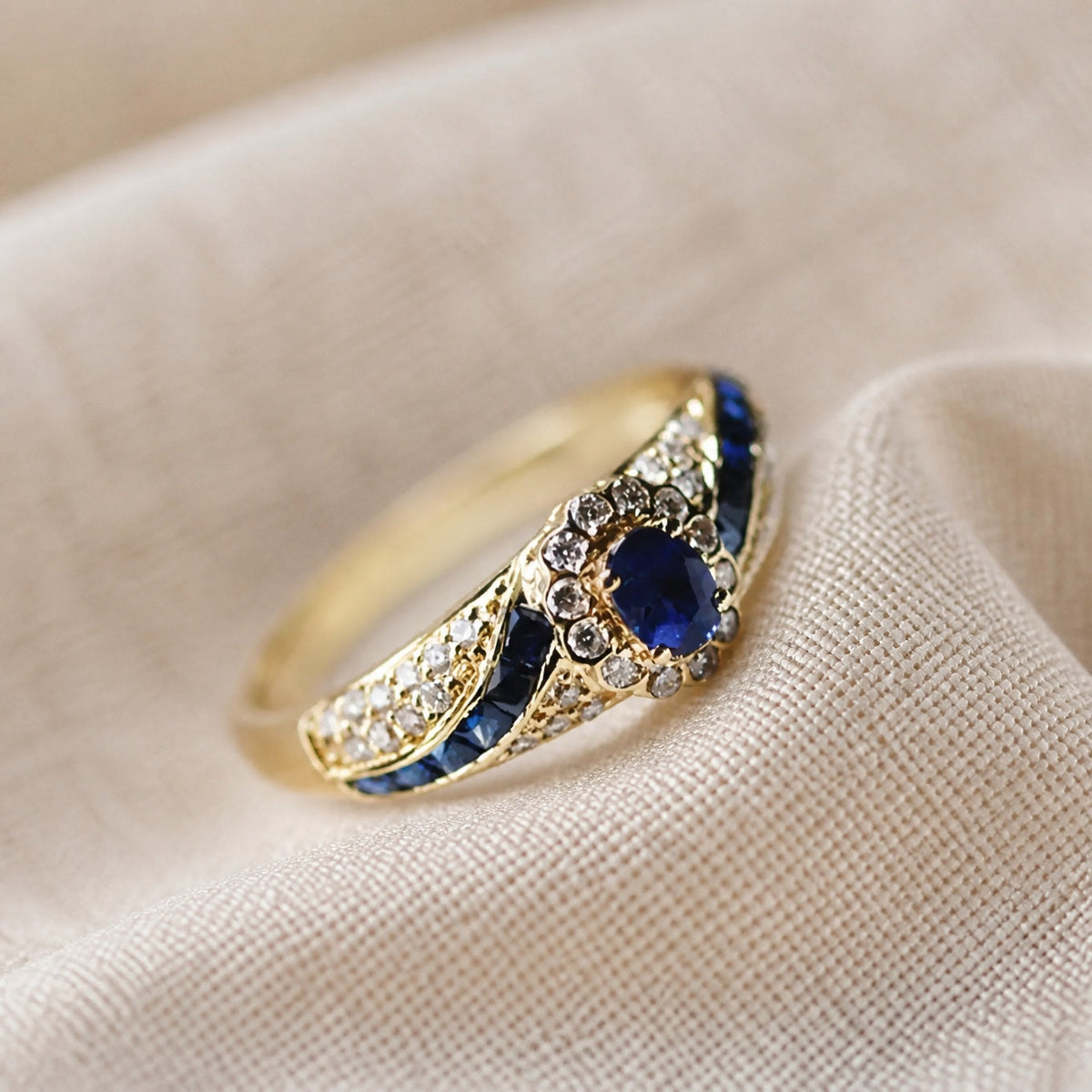 Anillo Avelisse Moraziel