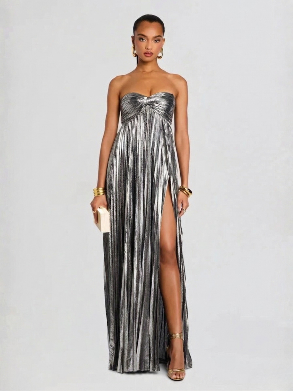 Elegante vestido largo palabra de honor de invitada de boda plisado con abertura alta | Maxi
