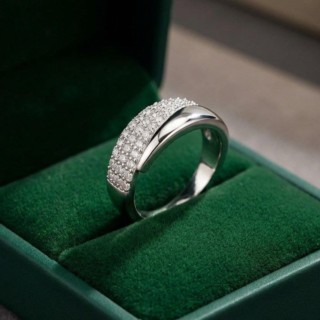 Anillo Envolvente Cruzado Estilizado