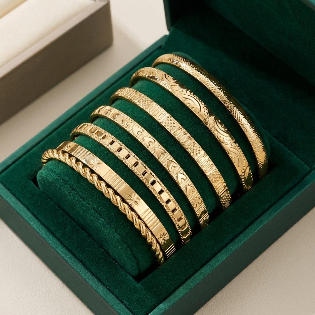 Conjunto de Brazaletes Abiertos Dorados Resort