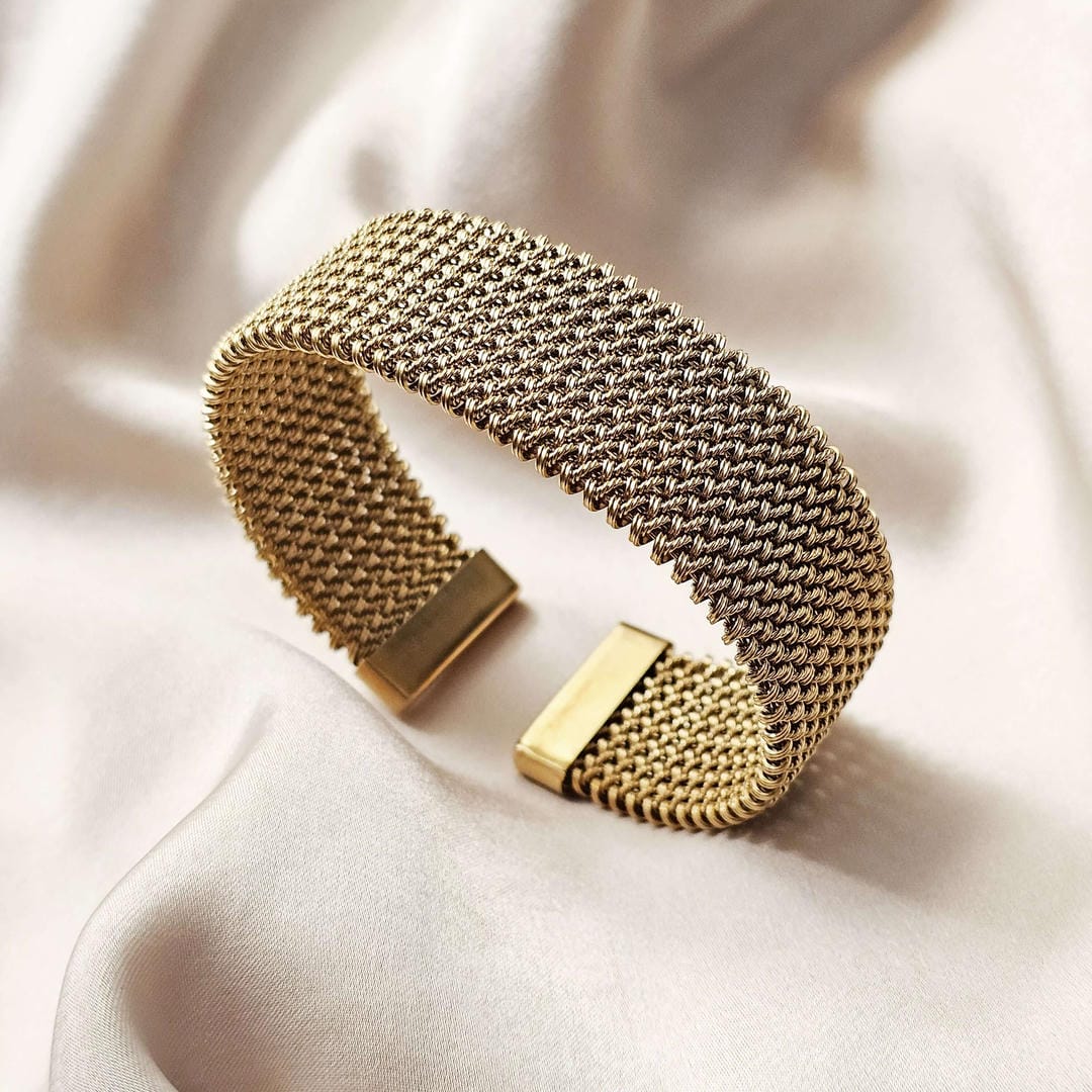 Pulsera Clásica Abierta de Malla Trenzada Vintage