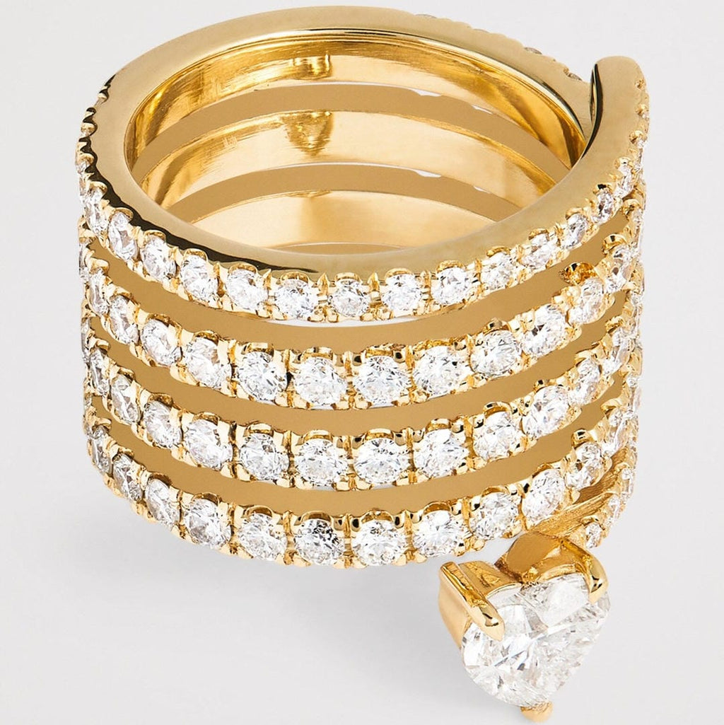 Anillo Envolvente de Corazón en Oro Antiguo con Circonita