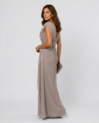 Vestido largo drapeado de invitada con cintura marcada para mujer