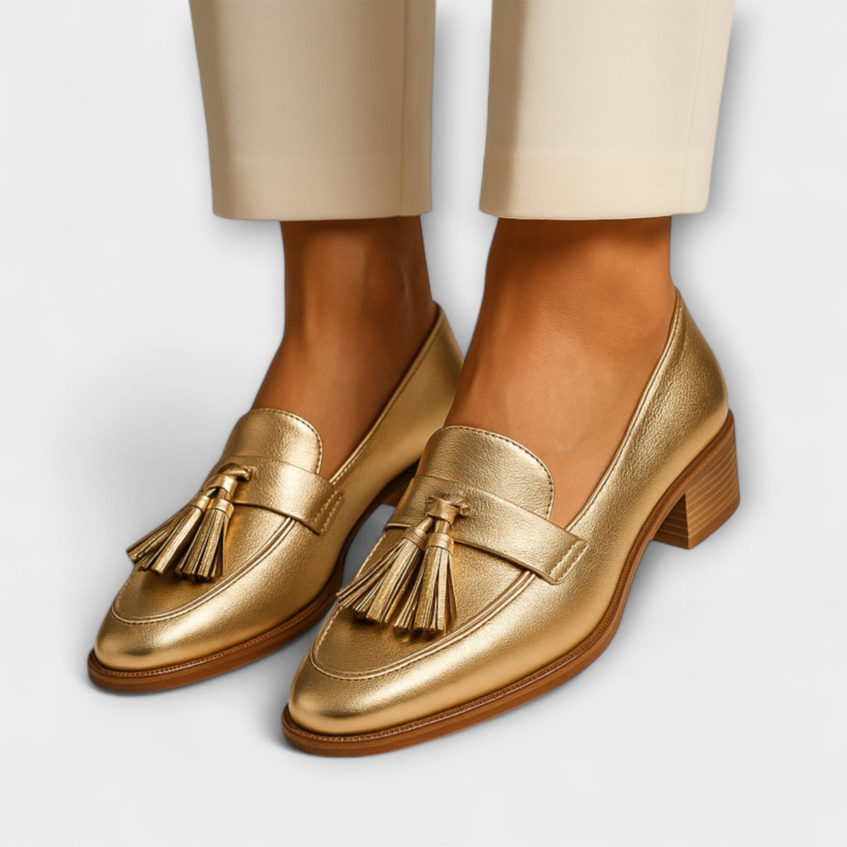 Isolde - Mocasines de Brillo Dorado