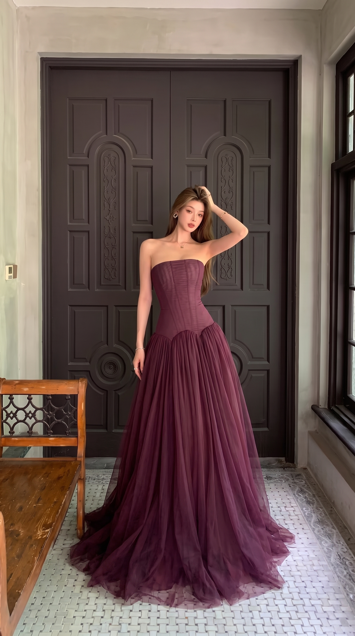 Vestido largo de tul de invitada de boda con corsé para mujer