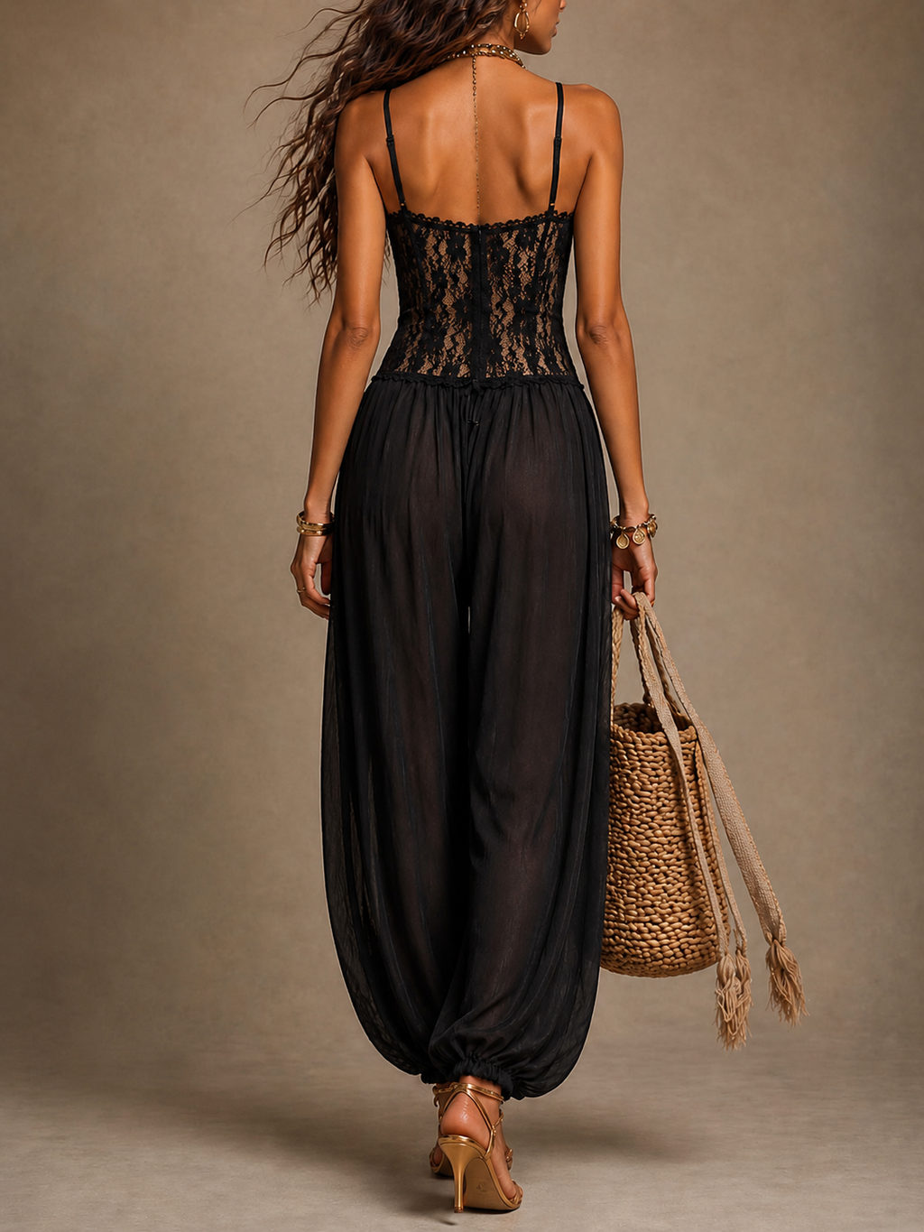Noir | Mono Halter con Encaje Fluido