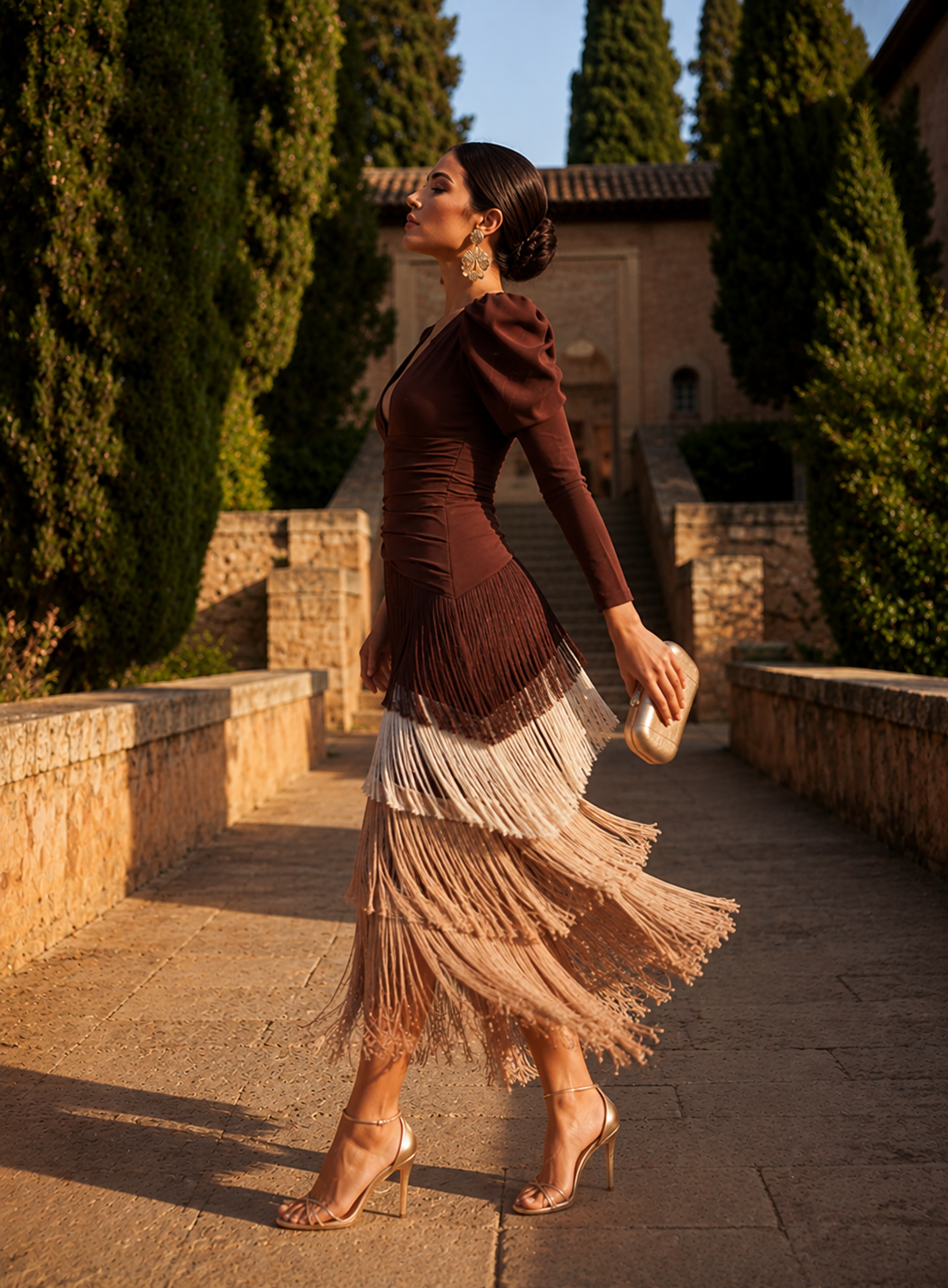 Ámbar | Vestido midi ajustado con flecos