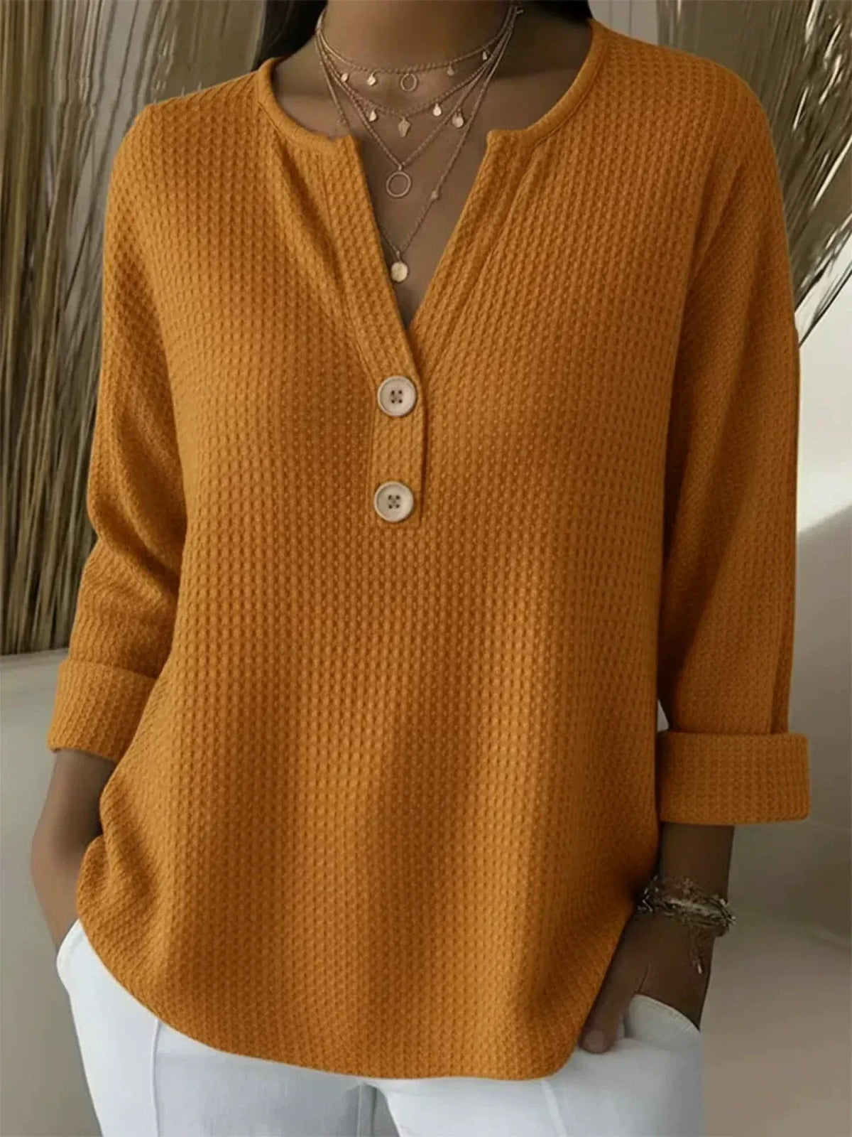 Lucinda™ | Top henley con botones