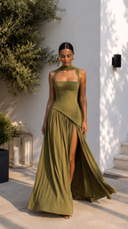 Vestido largo de invitada con escote cuadrado y abertura para mujer
