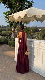 Vestido largo de invitada con escote cuadrado y abertura para mujer