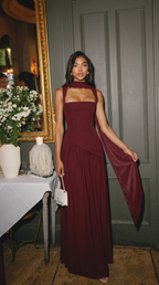 Vestido largo de invitada con escote cuadrado y abertura para mujer