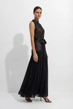 Vestido largo de encaje y gasa de invitada con cuello alto para mujer