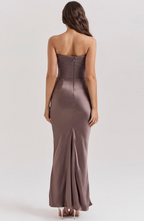 Vestido largo de invitada de boda con corsé para mujer