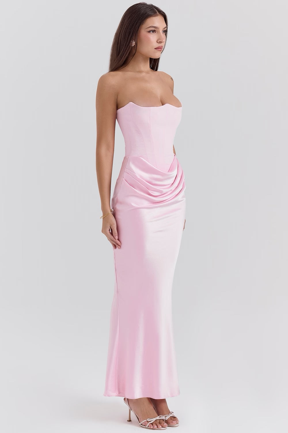 Vestido largo de invitada de boda con corsé para mujer