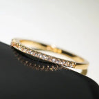 Anillo Minimalista Elyse con Circonita
