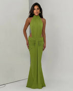 Vestido largo de invitada de boda con cuello halter