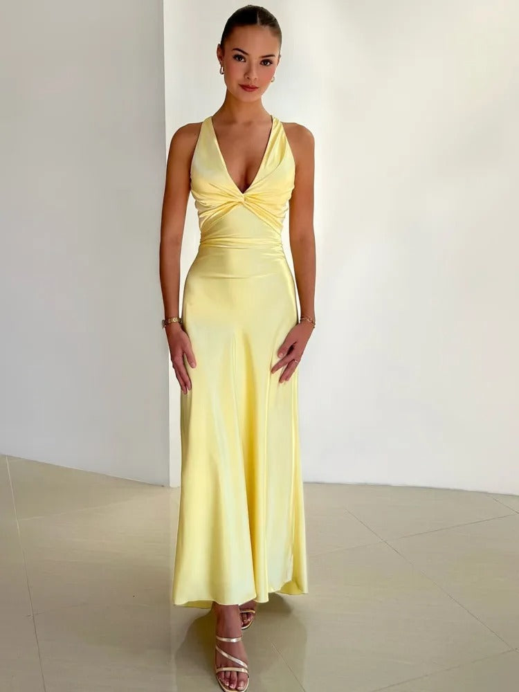 Refinado vestido largo de fiesta y de invitada de boda sin mangas con caída fluida | Maxi