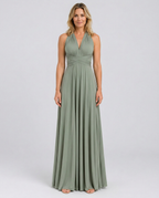 Vestido largo cruzado de invitada de boda con cuello halter