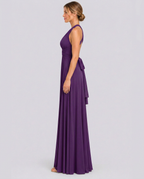 Vestido largo cruzado de invitada de boda con cuello halter