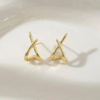 Pendientes de Cruz Dorados Intemporales