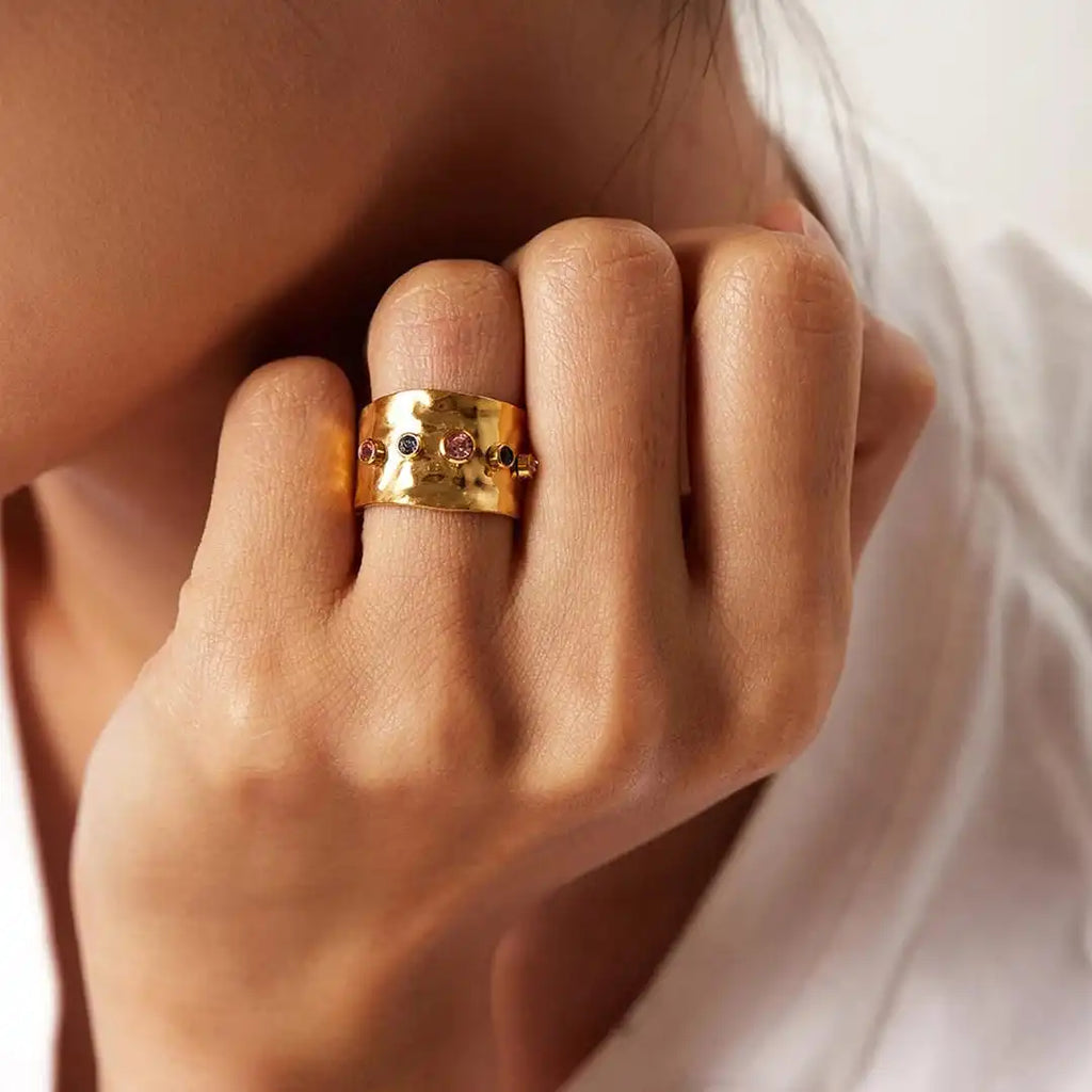 Anillo Vintage de Oro con Circonita Cúbica