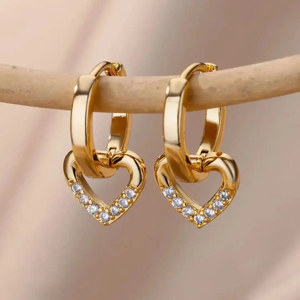 Pendientes de Corazón Calado con Circonita