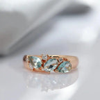 Anillo Vintage de Oro Rosa con Circón Azul