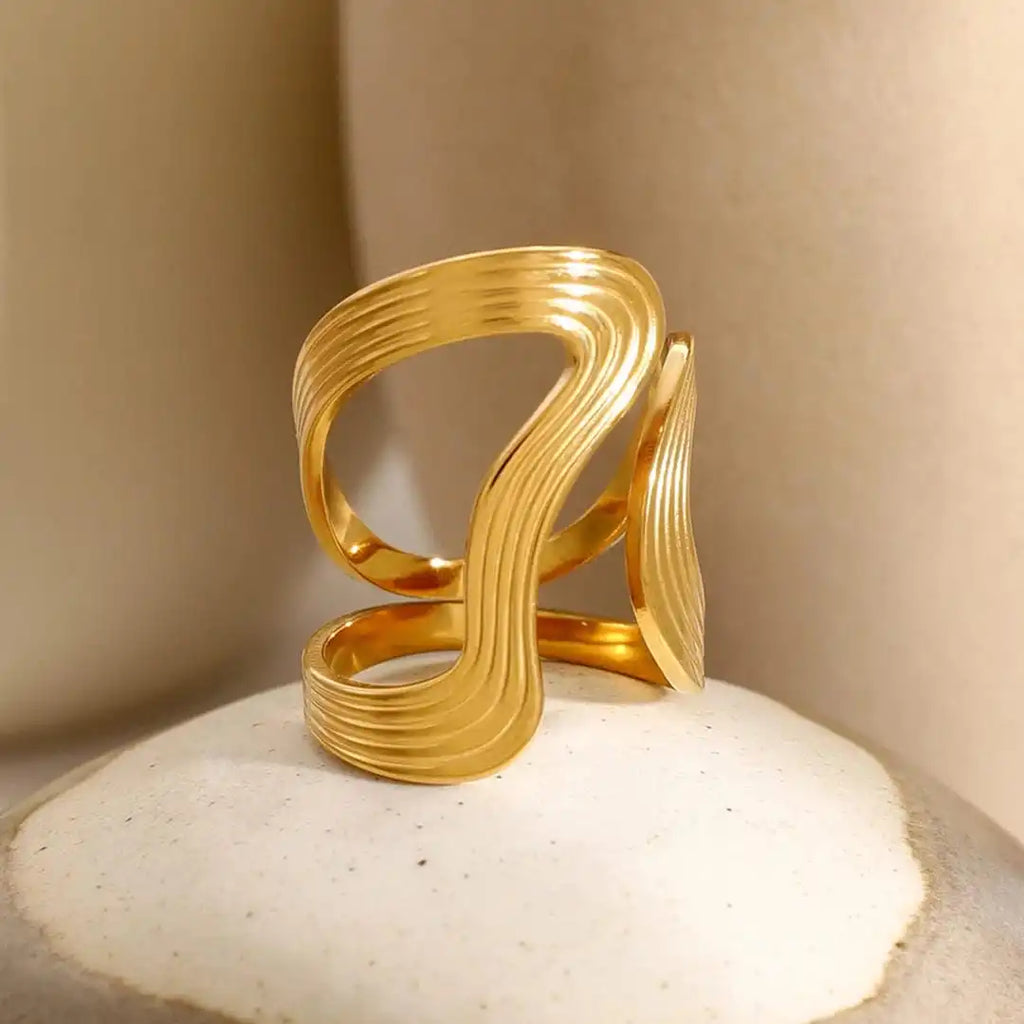 Anillo Exquisito de Cuentas en Oro
