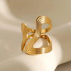 Anillo Exquisito de Cuentas en Oro