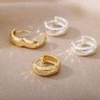 Aros Dorados Esculpidos Intemporales