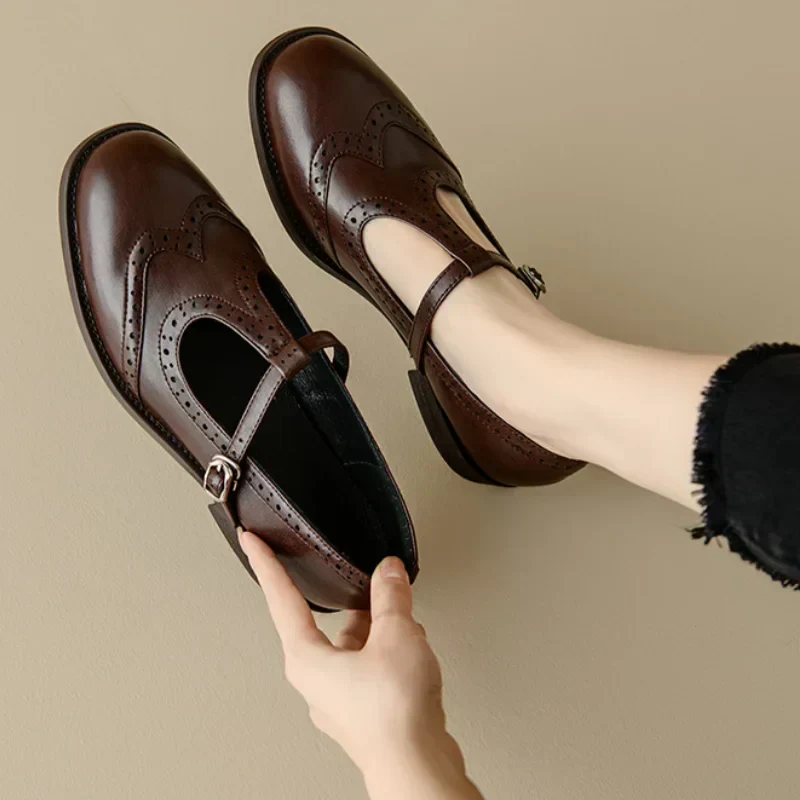 MIANA | MARY JANES T-STRAP PULIDAS