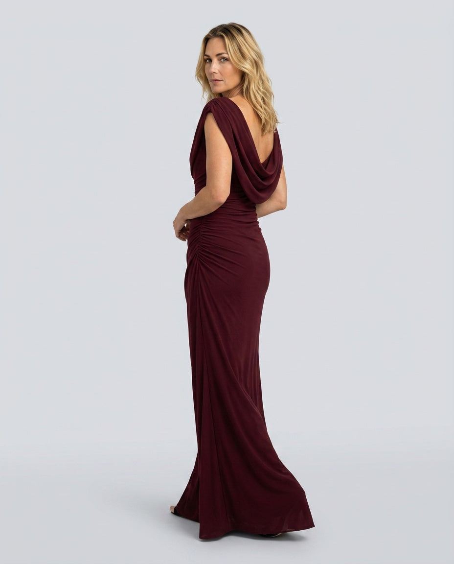 Vestido largo drapeado de invitada con cintura marcada para mujer