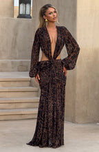Estiloso vestido largo estampado de leopardo de invitada de boda con manga larga y escote profundo | Largo