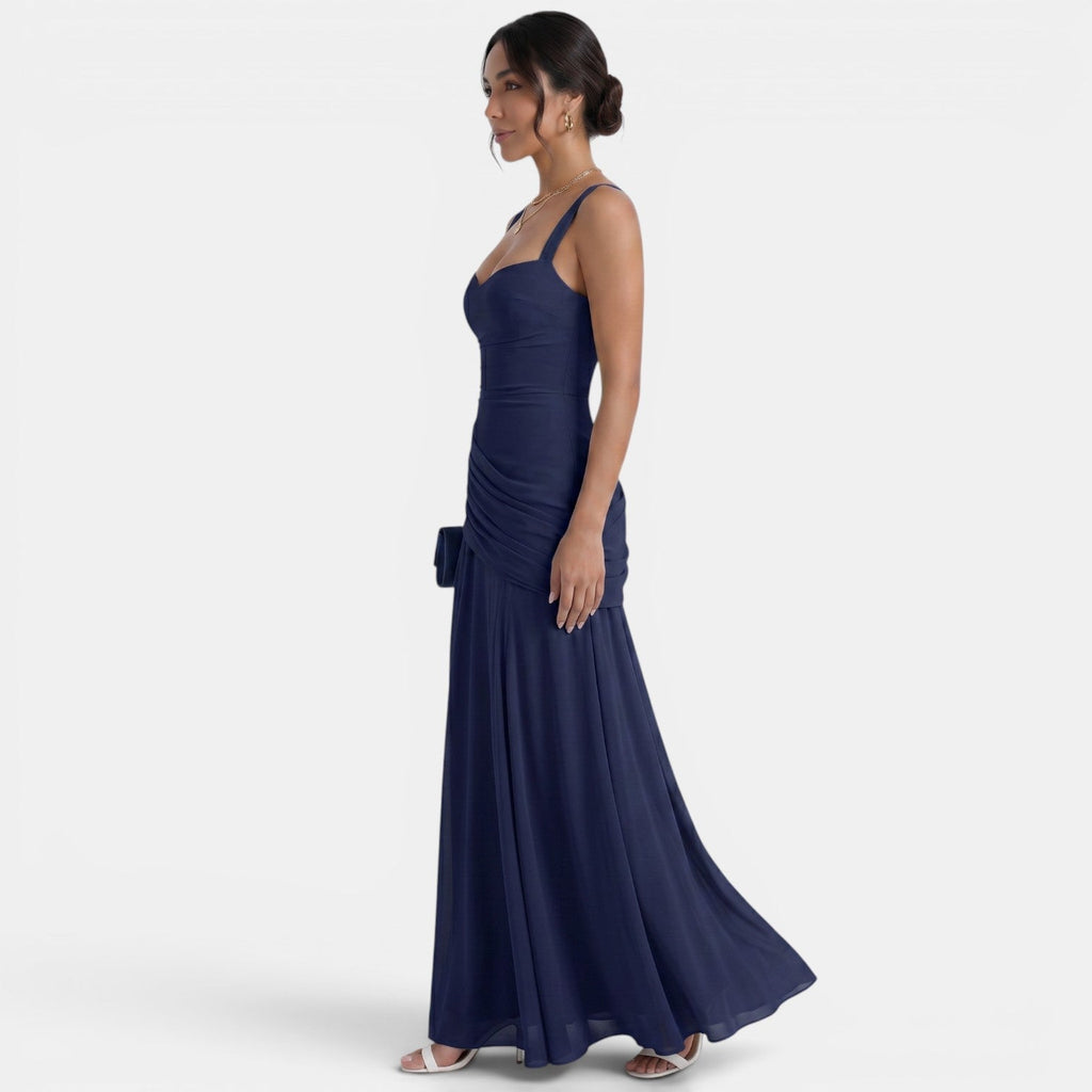 Refinado vestido largo ajustado de fiesta y de invitada de boda sin mangas de caída fluida | Maxi