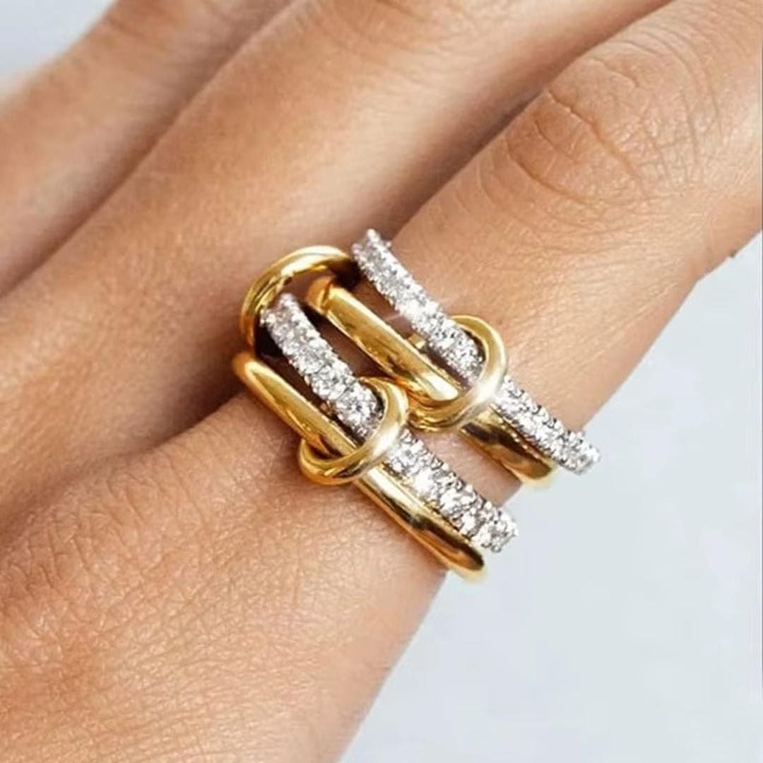 Set de Anillos Entrelazados con Circonita