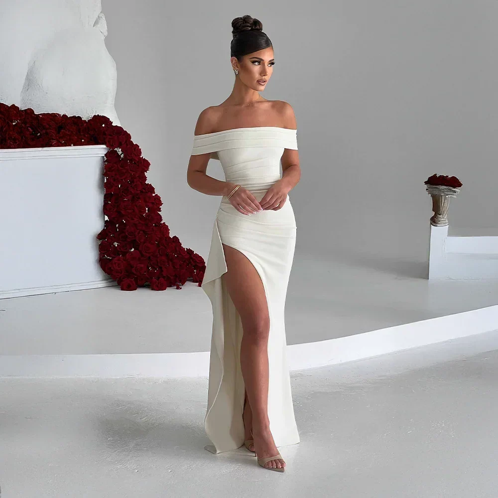 Elegante vestido largo de invitada de boda y de fiesta con hombros descubiertos y abertura | Maxi