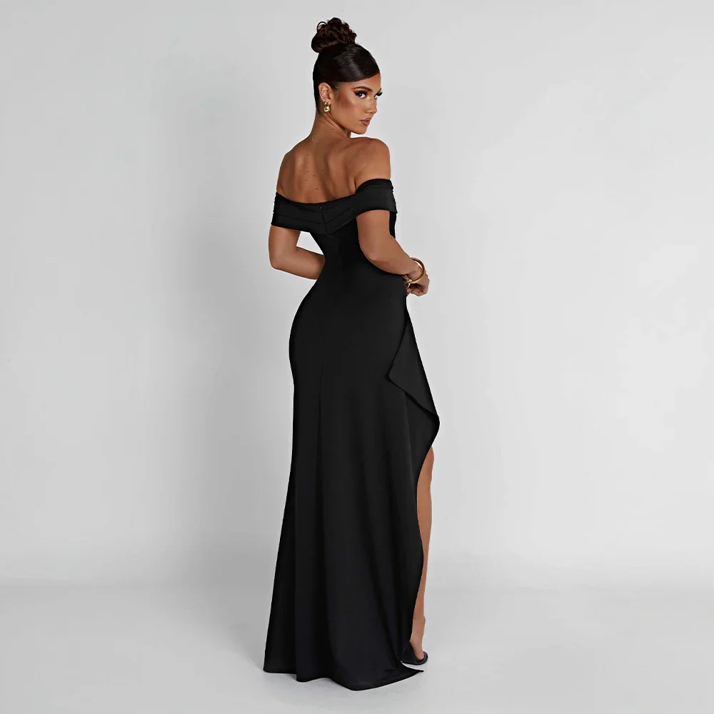 Elegante vestido largo de invitada de boda y de fiesta con hombros descubiertos y abertura | Maxi
