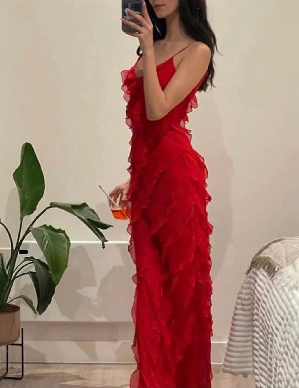 Elegante vestido largo de invitada de boda y de noche con volantes y tirantes ajustables | Maxi