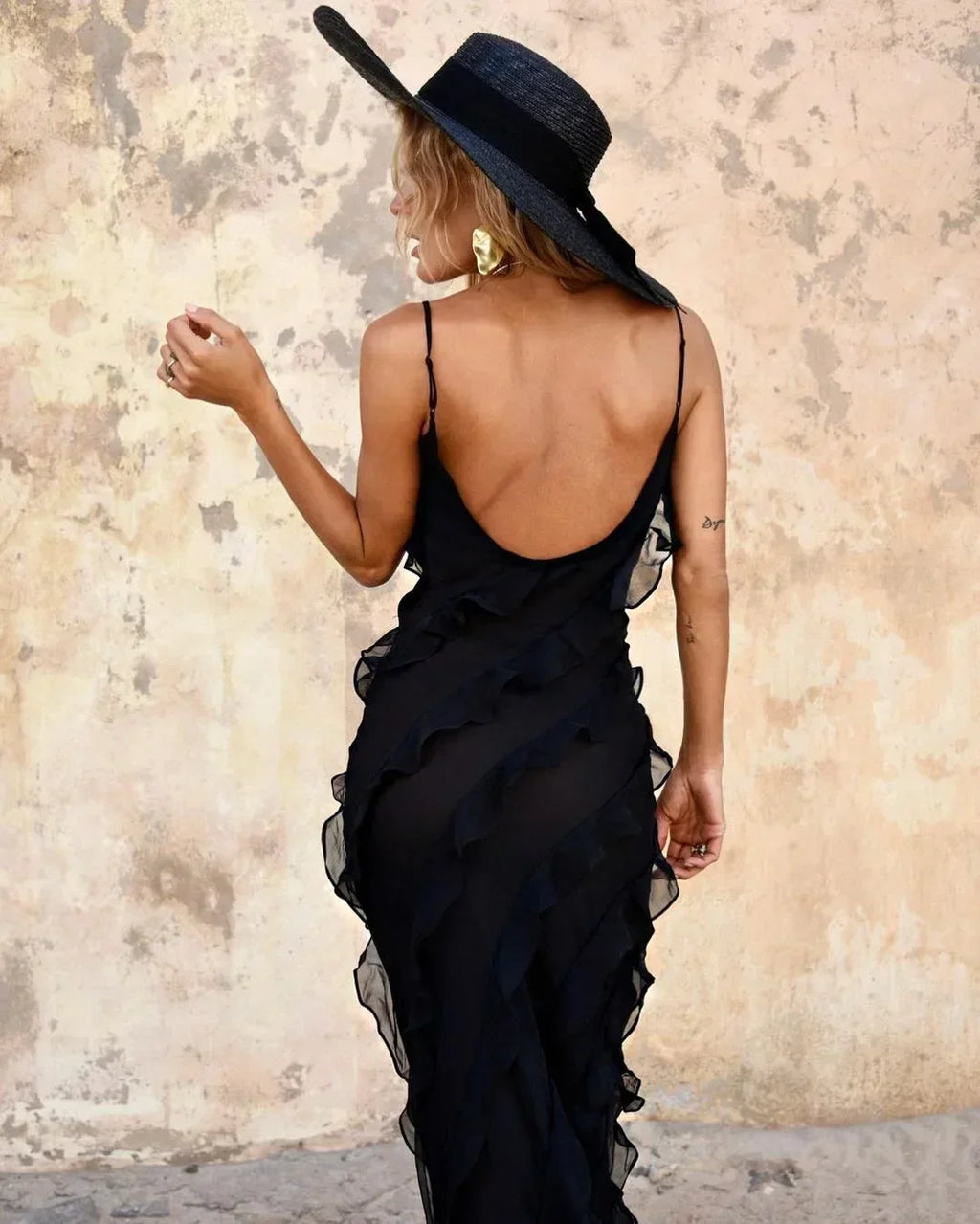 Elegante vestido largo de invitada de boda y de noche con volantes y tirantes ajustables | Maxi