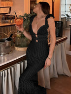 Elegante vestido de noche de invitada de boda con escote en V y abertura | Maxi